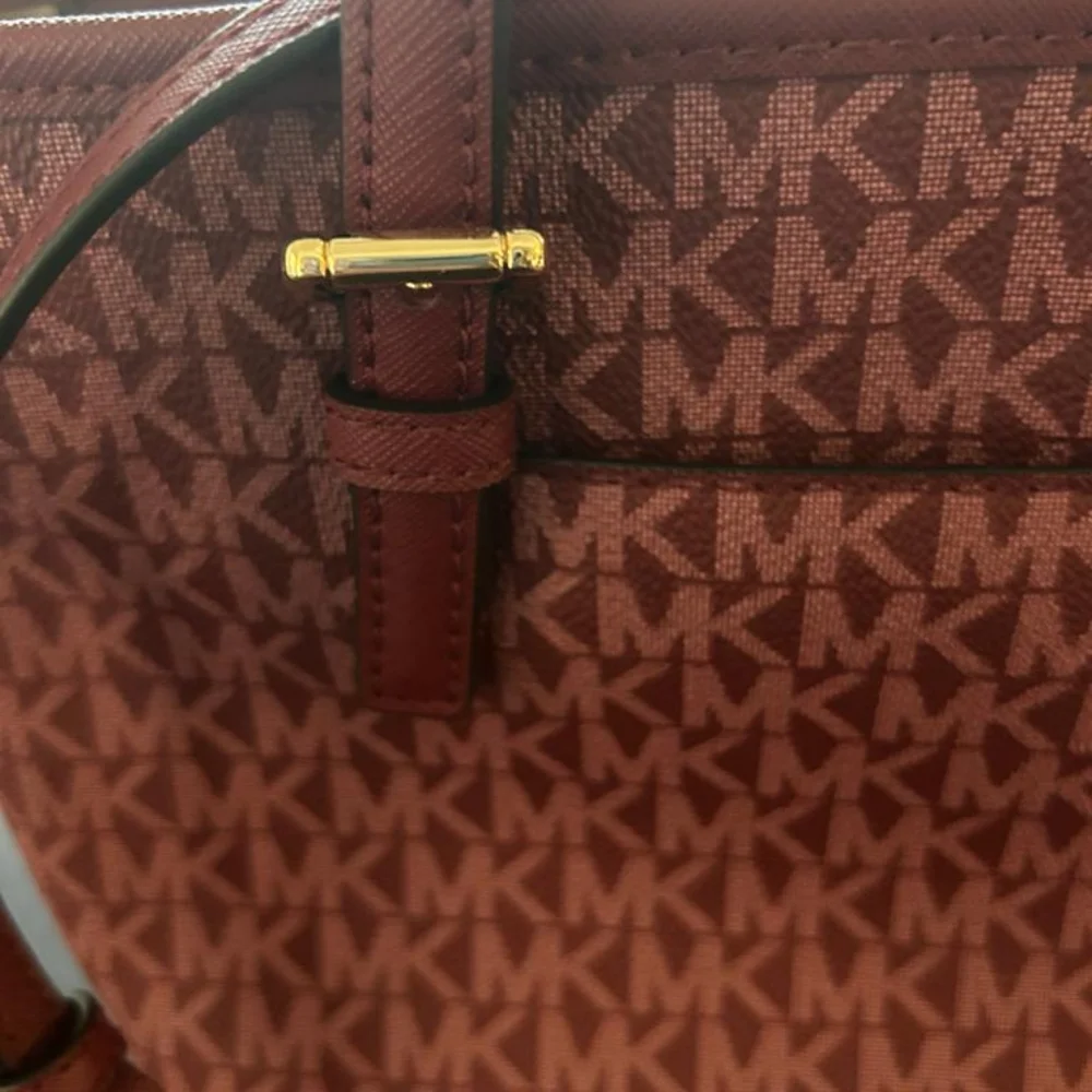 Michael Kors Red Tote with MK Logo and Leather Handles - Picture 4 of 12